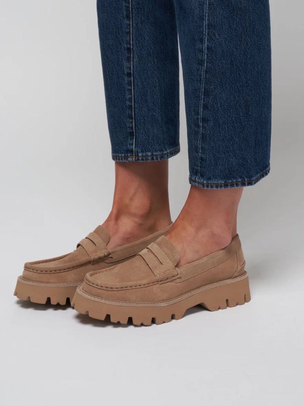 pedro garcia sebas loafer desert velour Size 9